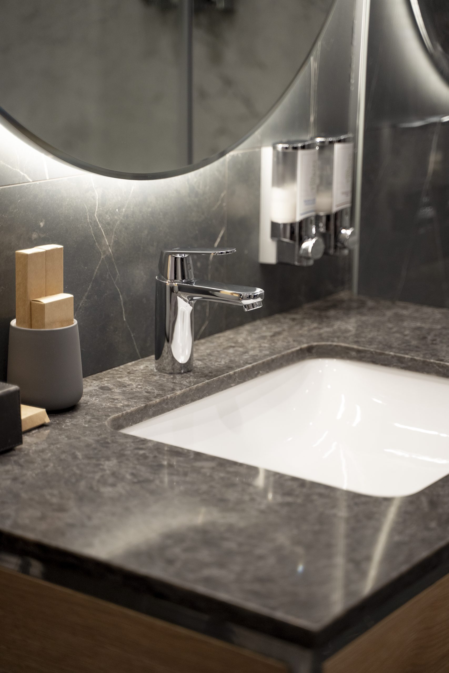 bathroom sink hotel room